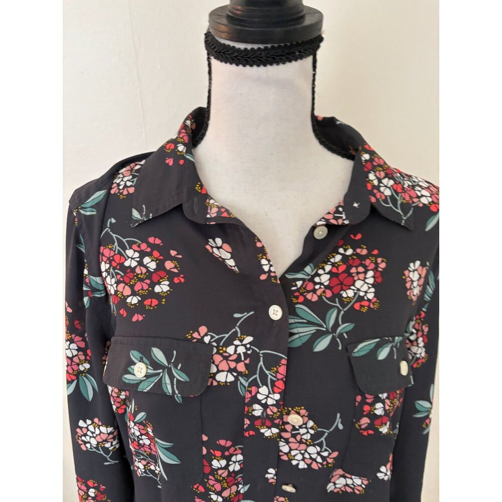 LOFT Women’s Medium Black Floral Button-Down Blouse with Chest Pockets